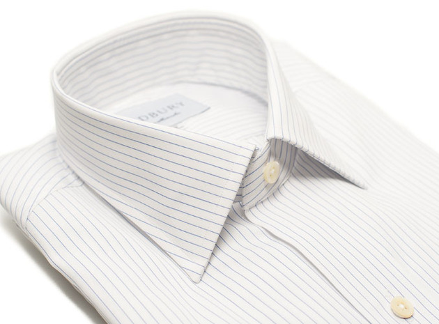 The White Pinstripe 120 Slim Fit collar