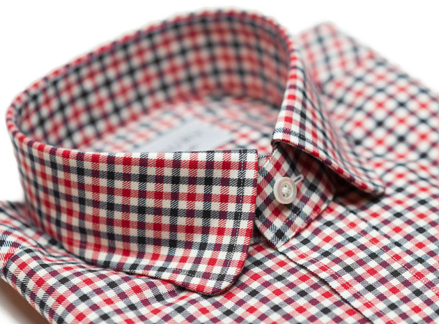 The Red and Black Roosevelt Slim Fit collar